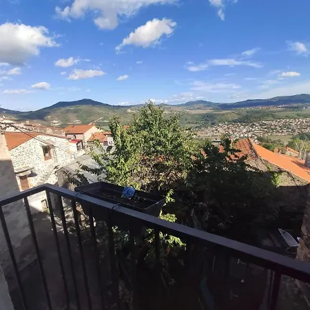 Agreable Maison De Dans Petit Village Auvergnat Apartment